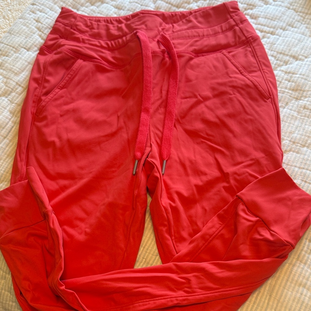 HALARA Vibrant Red Activewear